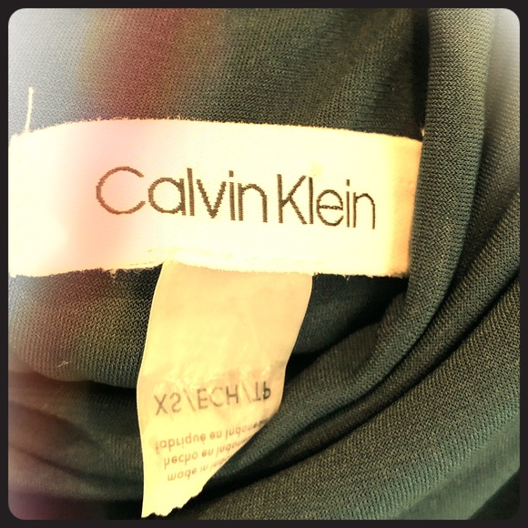 NWOT Calvin Klein forest green top - Picture 2 of 3